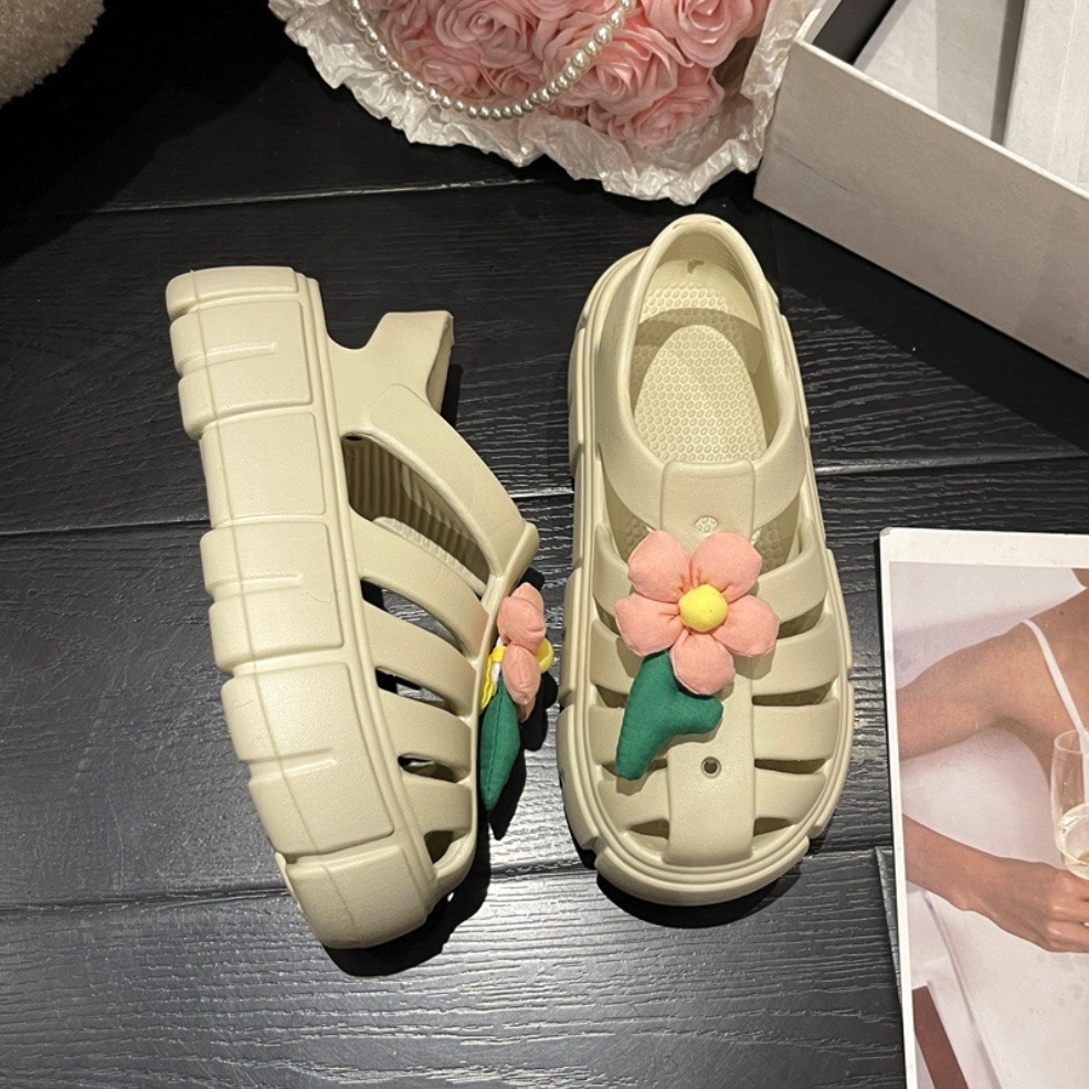 Hot selling non-slip and wear-resistant clogs for outer wear (off-white - size: 35-40) (contact customer service after placing the order to confirm the delivery size)