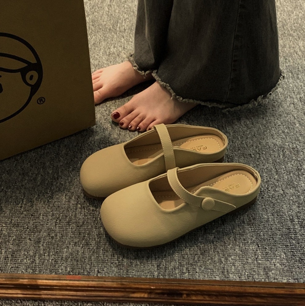 Hot selling Baotou slippers for women (khaki color - size: 35-40) (contact customer service after placing the order to confirm the delivery size)