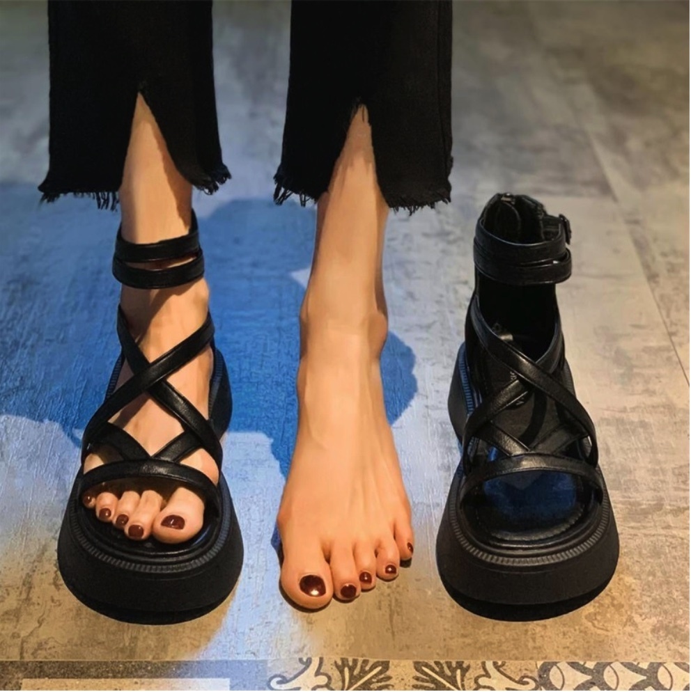 Hot selling design hollow thick-soled open-toe casual sandals (black - size: 35-40) (contact customer service after placing the order to confirm the delivery size)
