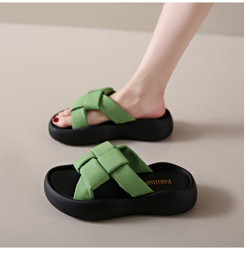 Hot selling woven bread slippers (emerald green/size 35-40) (contact customer service after placing order to confirm delivery size)