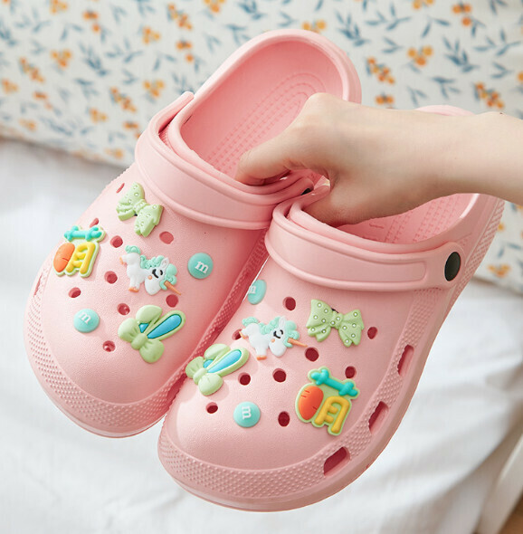 Hot selling Crocs [Pink-Unicorn] (Size: 36-43 (one size larger) [Please contact customer service to confirm the delivery size after placing the order]