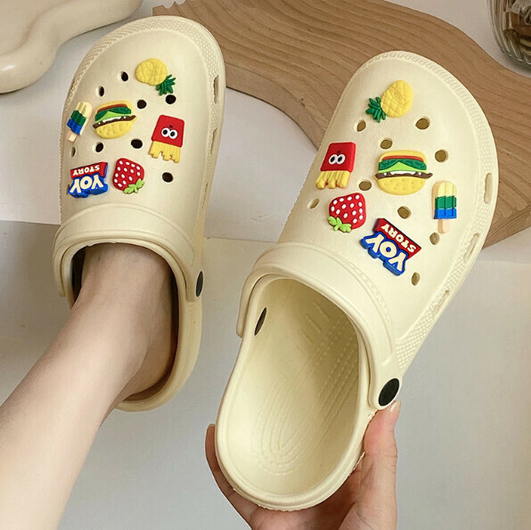 Hot selling Crocs [Beige-Hamburg Crocs] (Size: 36-43 (one size larger) [Please contact customer service to confirm the delivery size after placing the order]