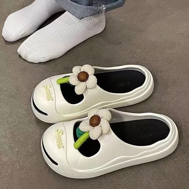 Hot selling non-slip soft-soled clogs for outdoor wear (size 36-41, white and black) [please contact customer service to confirm the delivery size after placing the order]