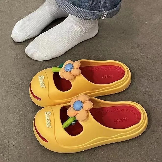 Hot selling non-slip soft-soled clogs for outdoor wear (size 36-41, yellow and red) [please contact customer service to confirm the delivery size after placing the order]