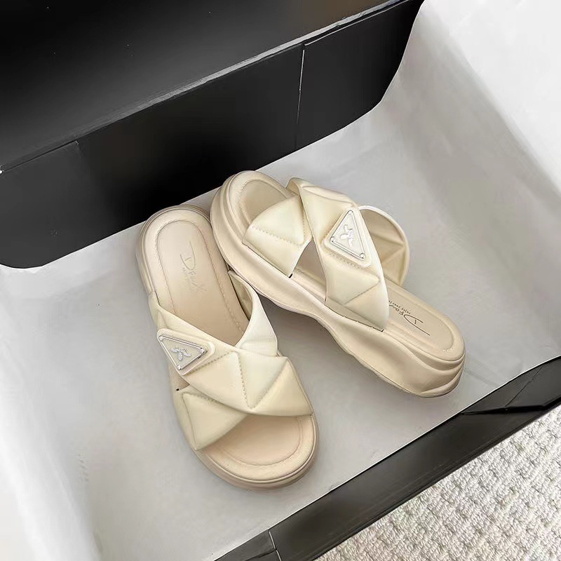 Hot selling versatile thick-soled sandals (size 36-41, white) [please contact customer service to confirm the delivery size after placing the order]
