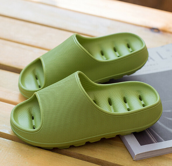 Hot selling home slippers [Fruit green (4.5CM soft thick sole leaking) (size: 36-41 one size smaller) [Please contact customer service to confirm the delivery size after placing the order]