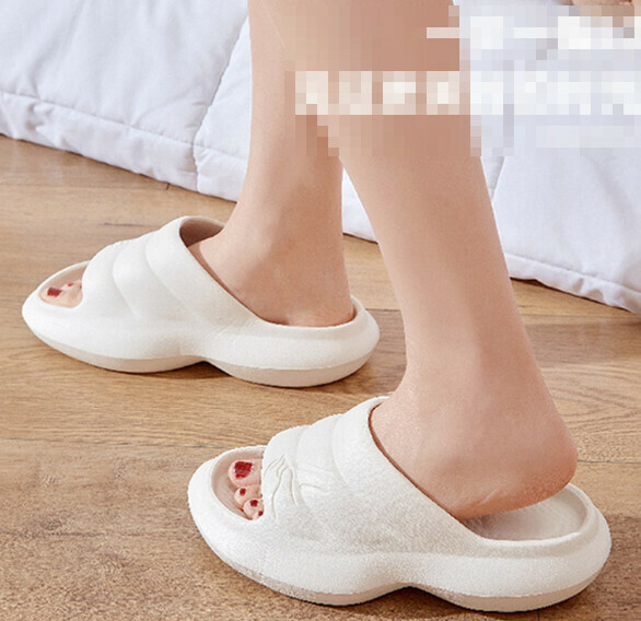 Hot selling slippers [white - thick-soled daddy slippers] (size: 36-41) [please contact customer service to confirm the delivery size after placing the order]