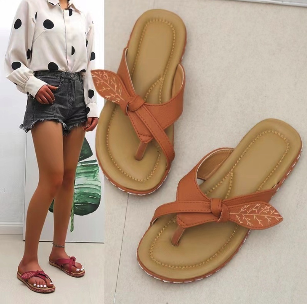 Hot selling flat thong sandals (chocolate color) (size 36-43) (contact customer service after placing the order to confirm the delivery size)