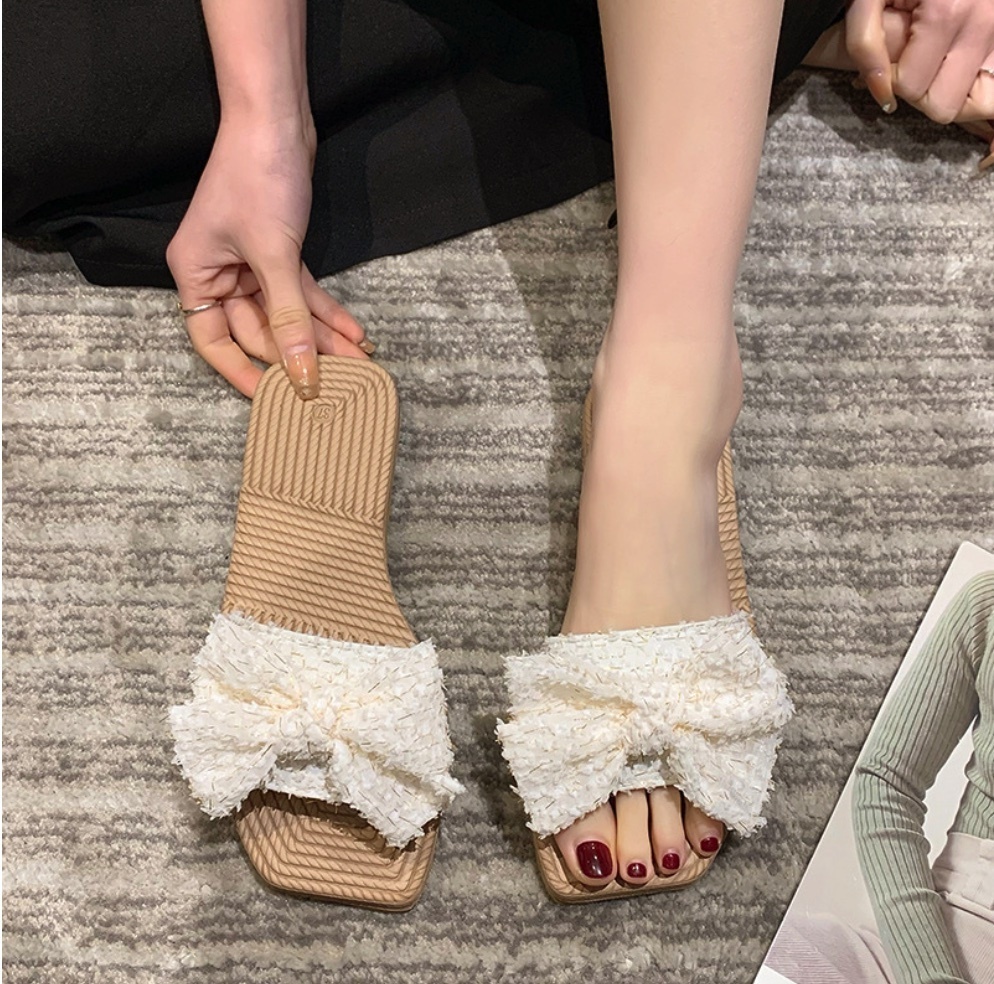 Popular bow-knot summer outer sandals (off-white) (size 35-40) (contact customer service after placing the order to confirm the delivery size)