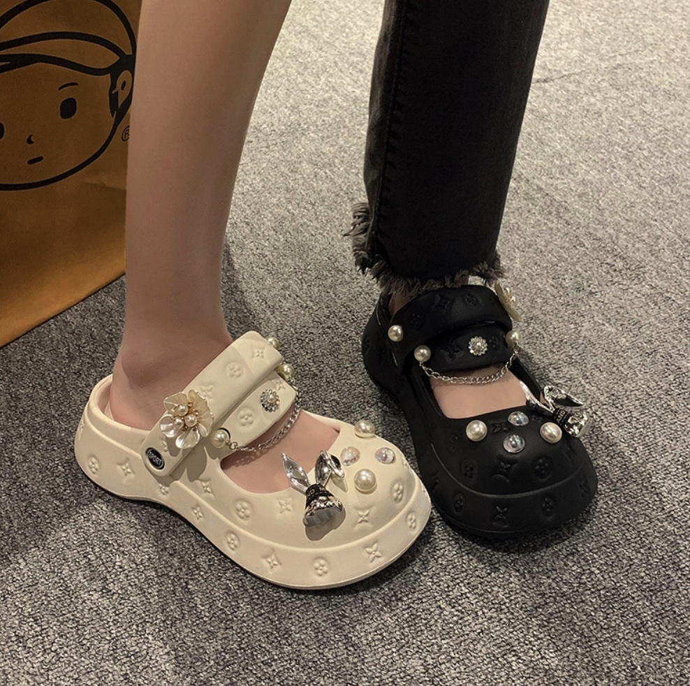Popular Thick-Soled Croc Shoes for Women (Black) (Size 35-40) (Contact customer service after placing the order to confirm the delivery size)