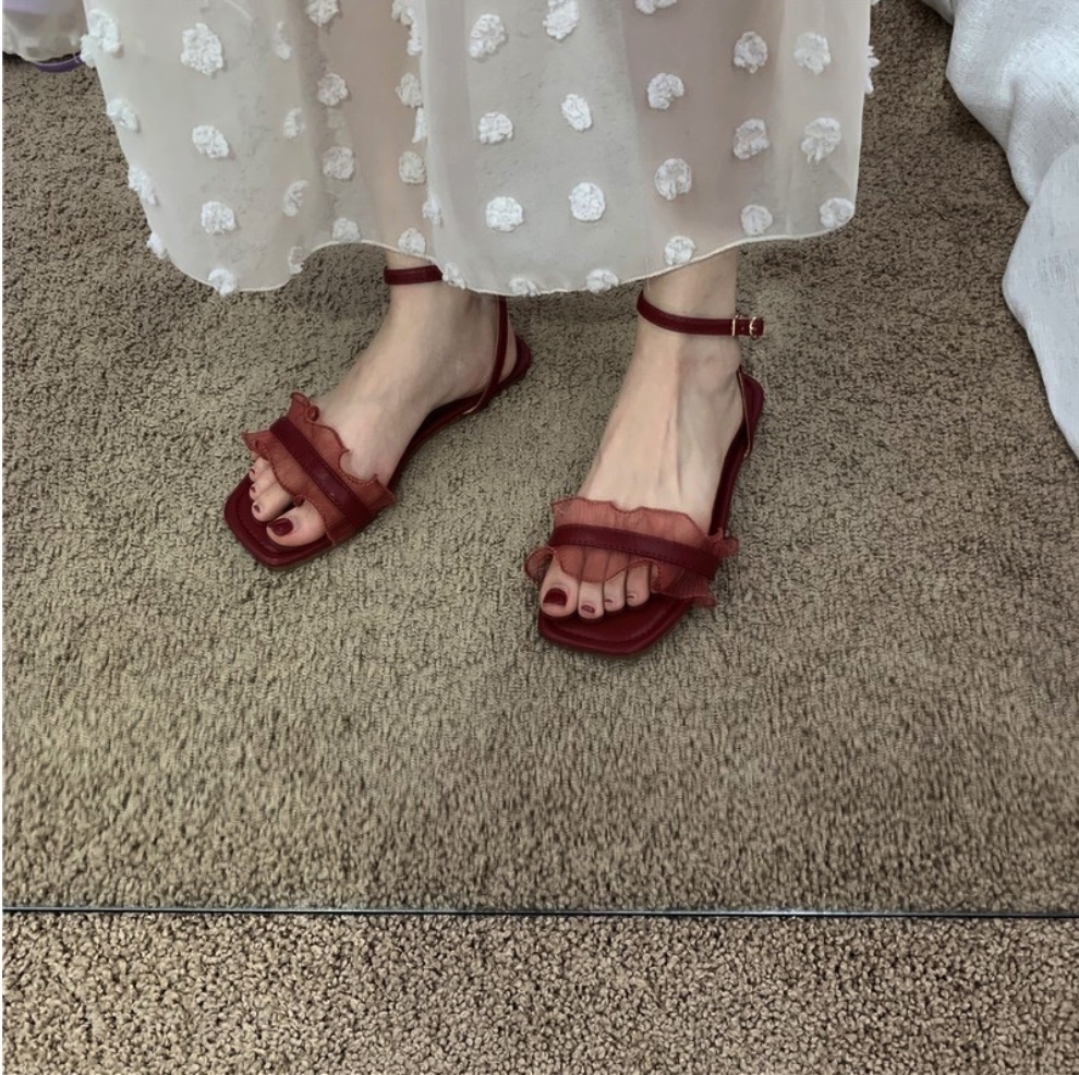 Popular burgundy one-line Roman sandals (burgundy back cross sandals) (size 35-40) (contact customer service after placing the order to confirm the delivery size)