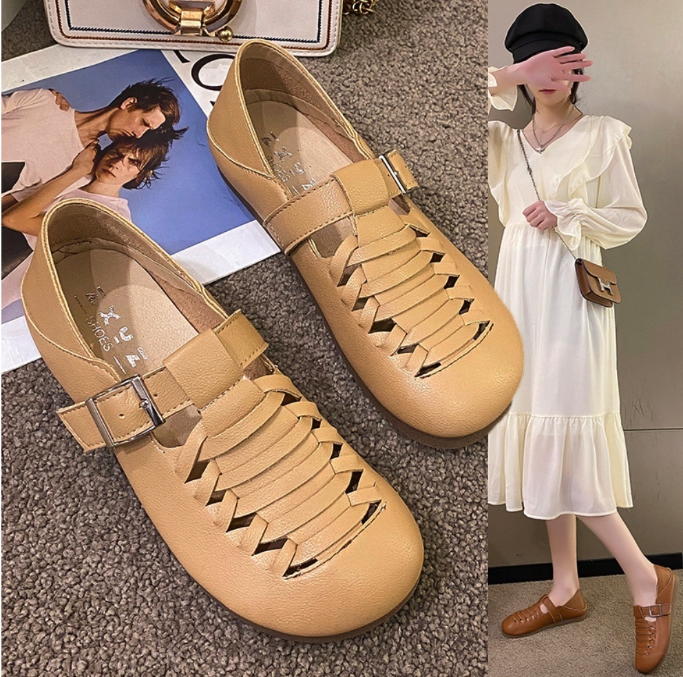 Popular retro British style hollow breathable sandals (camel) (size 35-40) (contact customer service after placing the order to confirm the delivery size)