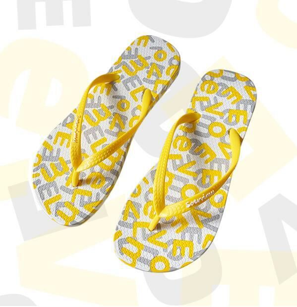 Hot style (yellow size 33-40) flip-flops, beach shoes, flip-flops (contact customer service after placing an order to confirm delivery size)