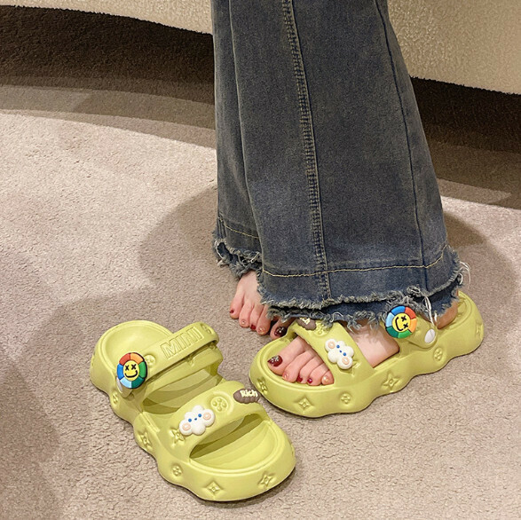 Hot style thick-soled sandals with a shit-stiffening feel, beach sandals [Light Green - Sunflower Double Strap Sandals] (Size: 35-40) [Please contact customer service to confirm the delivery size after placing the order]