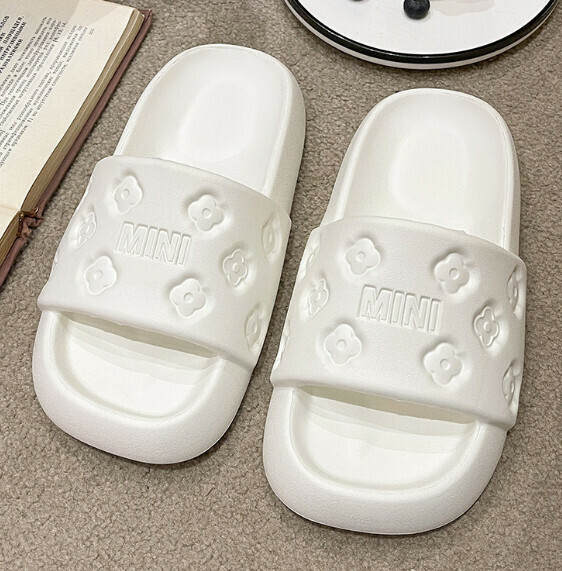 Popular home thick-soled fashion slippers [cream white - main picture] (size: 36-41) [please contact customer service to confirm the delivery size after placing the order]