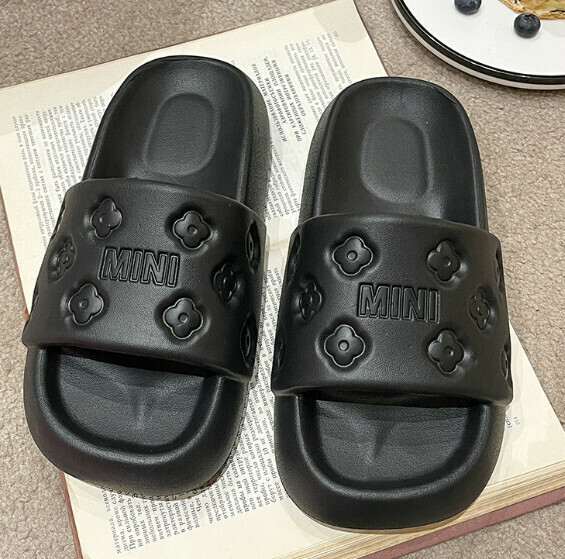 Popular home thick-soled fashion slippers [Classic Black - Main picture] (Size: 36-41) [Please contact customer service to confirm the delivery size after placing the order]