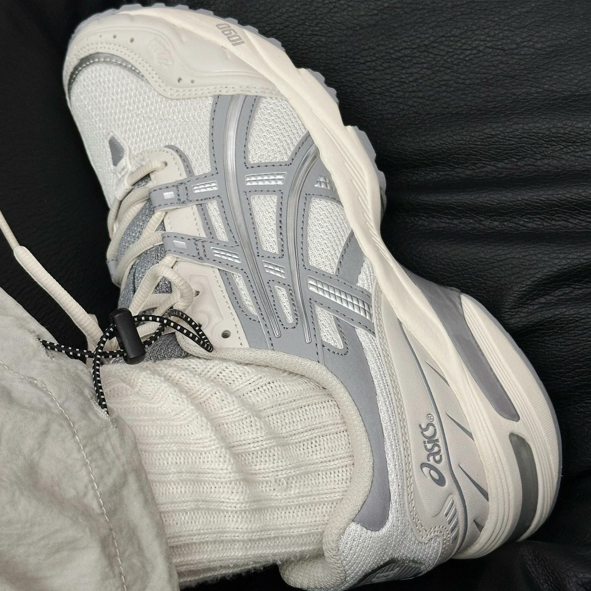 ASICS GEL-1090 霧霾灰 岩石灰 白灰 機能 復古 男女鞋 1203A243-103 / 預購