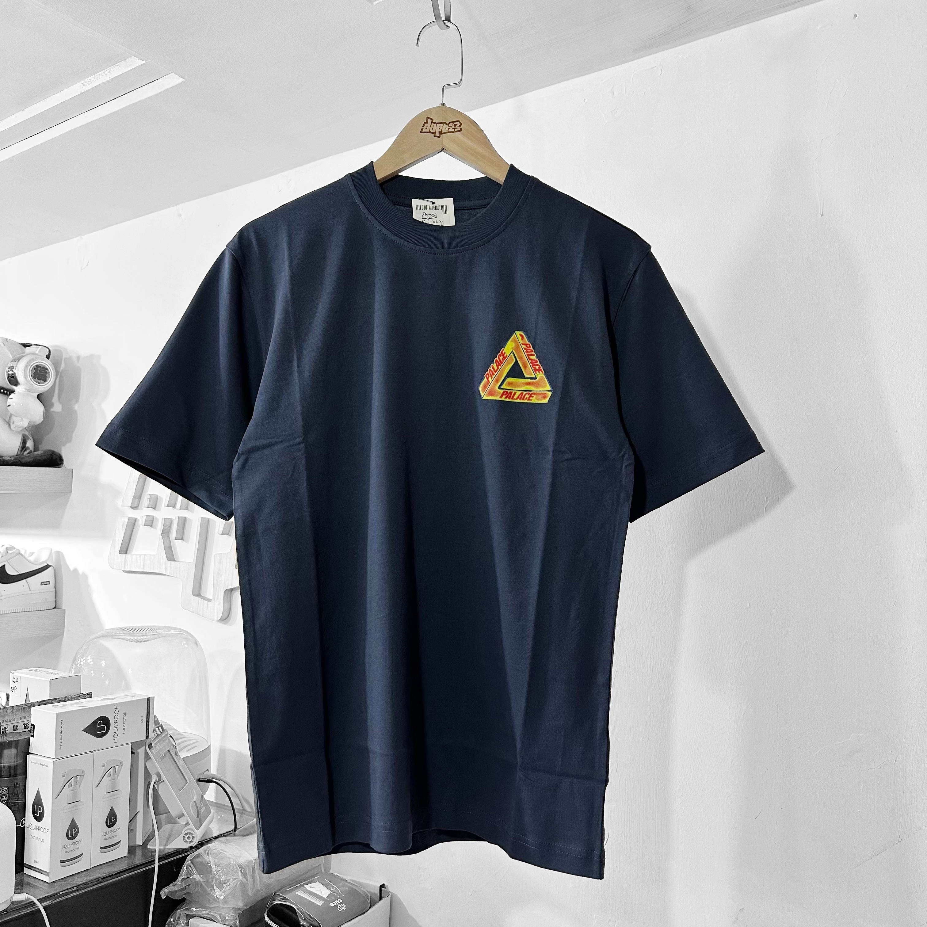 PALACE HEAT SENSI T-SHIRT NAVY