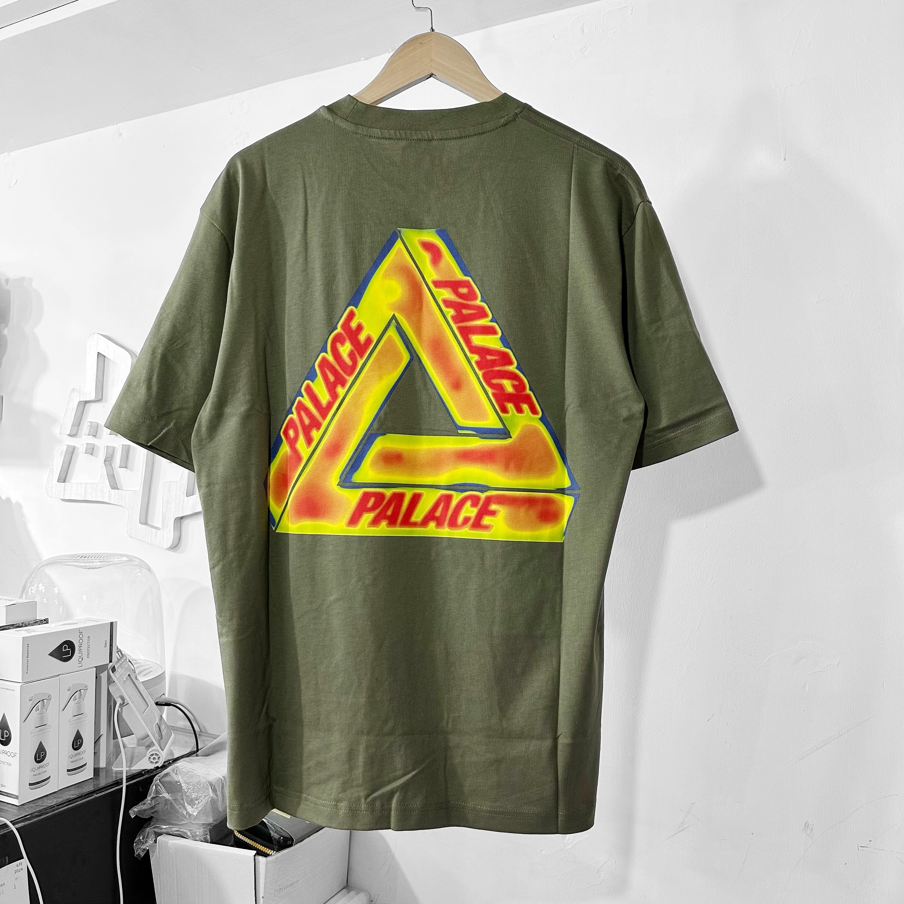 PALACE HEAT SENSI T-SHIRT THE DEEP GREEN