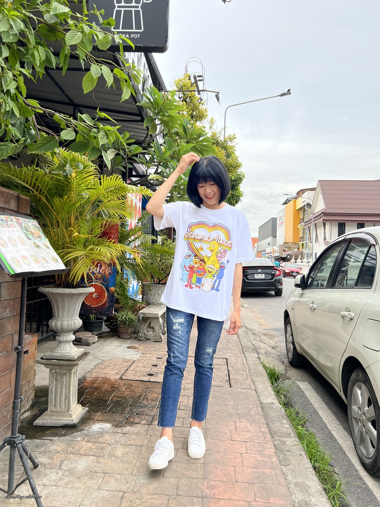 泰國繽紛顯白芝麻街彩虹T (白)