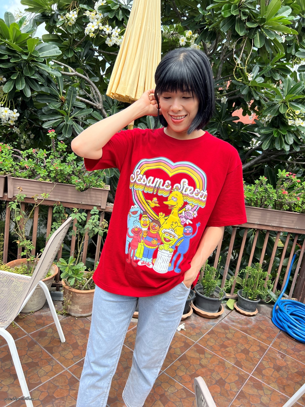 泰國繽紛顯白芝麻街彩虹T (紅)