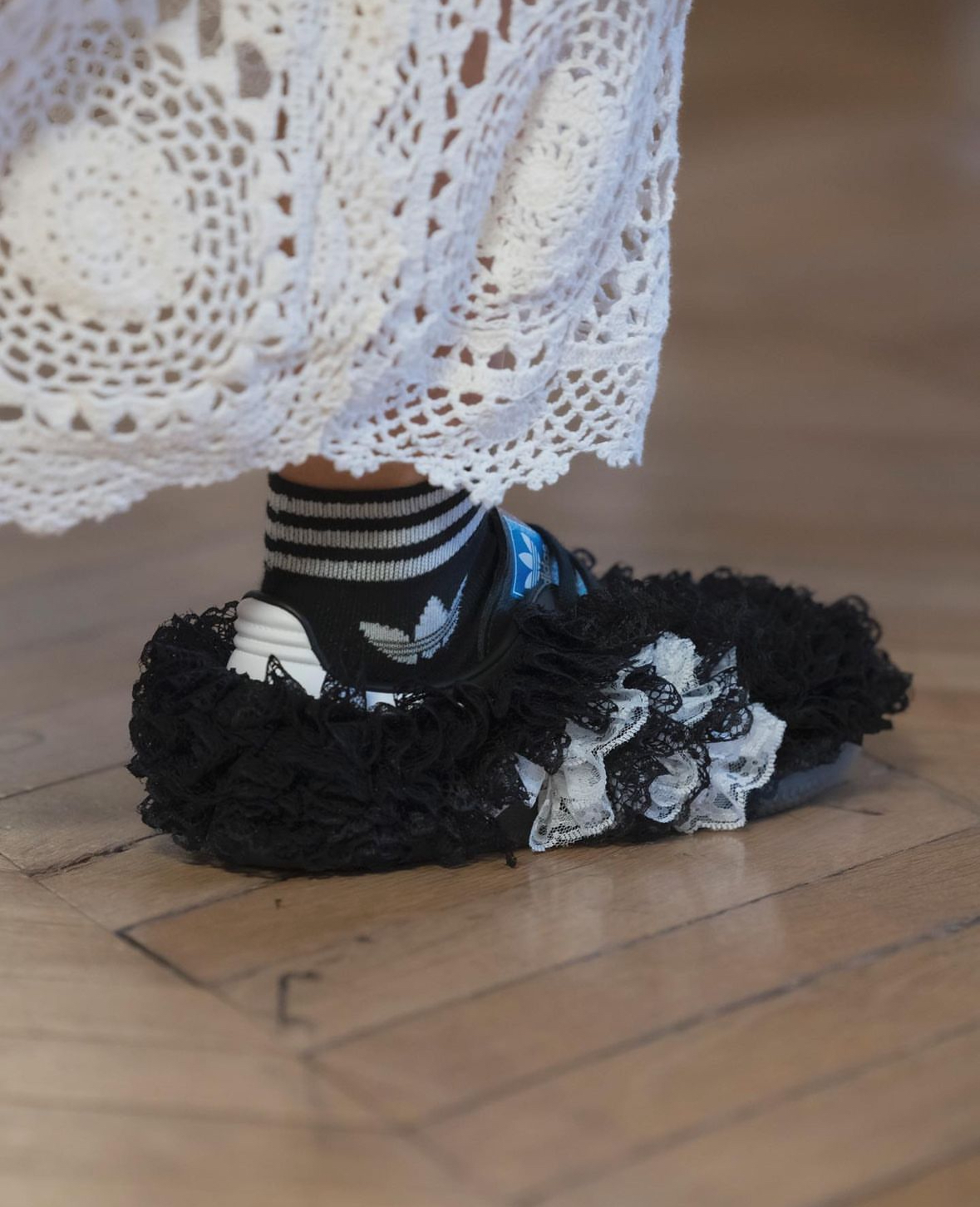 【APAIR】預購 Caroline Hu x Adidas Originals Samba OG Reverie "Black" 黑白蕾絲 JS2778