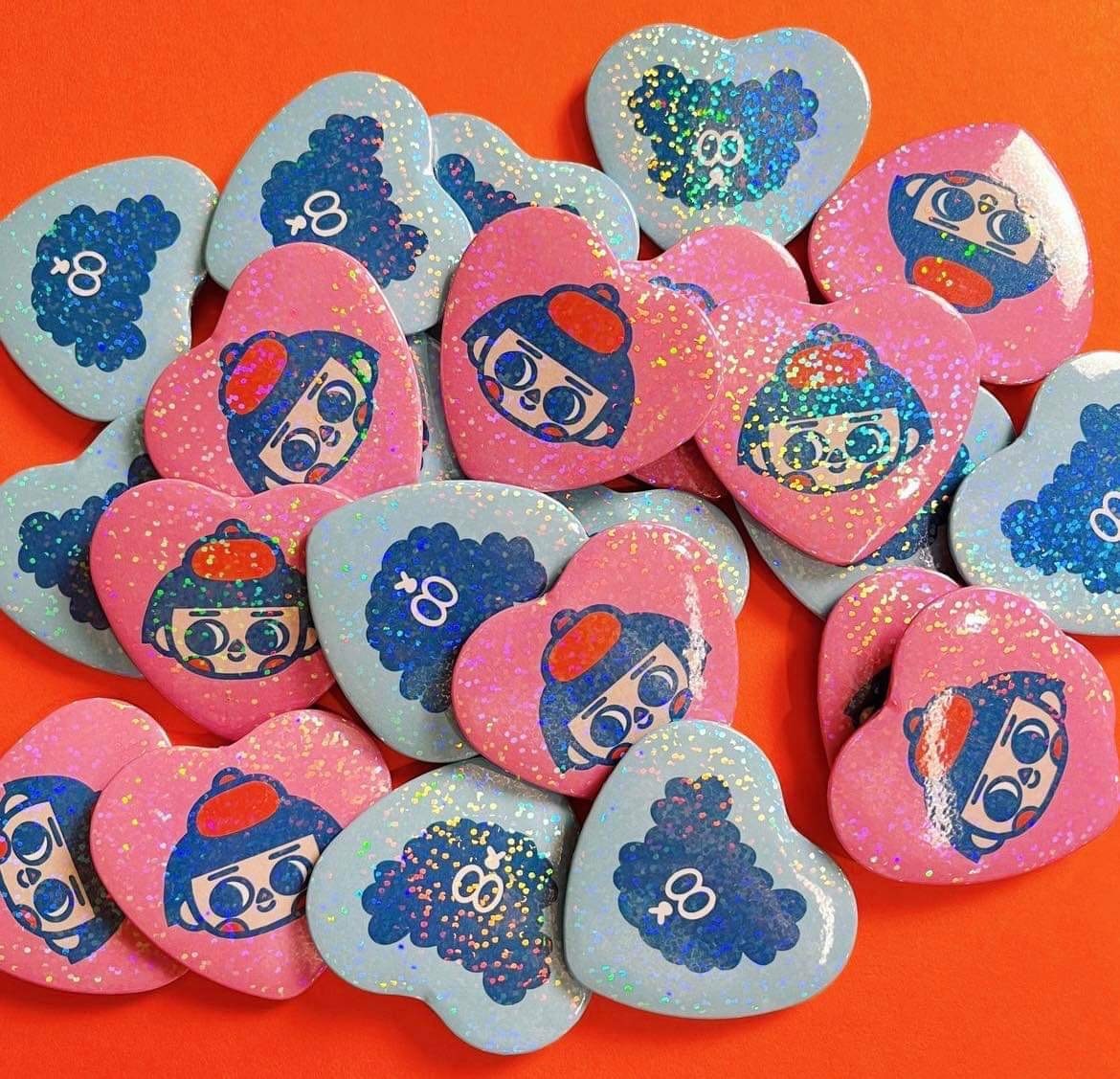 雷射 愛心徽章 別針｜ 微醺斑比