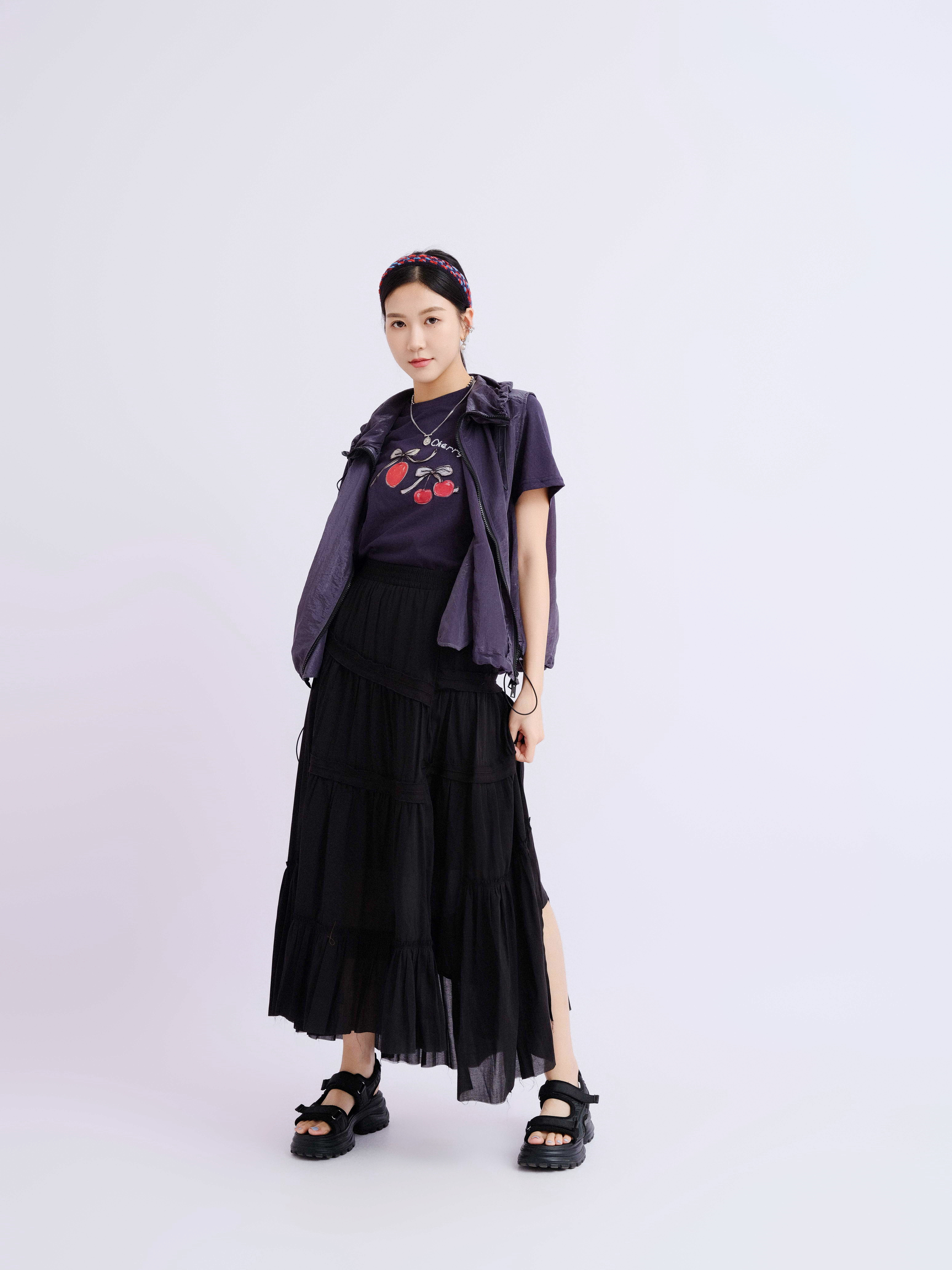 造型 1050（背心＋Tee＋半截裙）