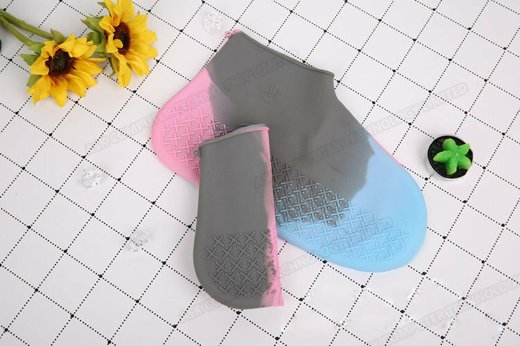 日本TSK 硅膠防水防滑鞋套 (P2764)