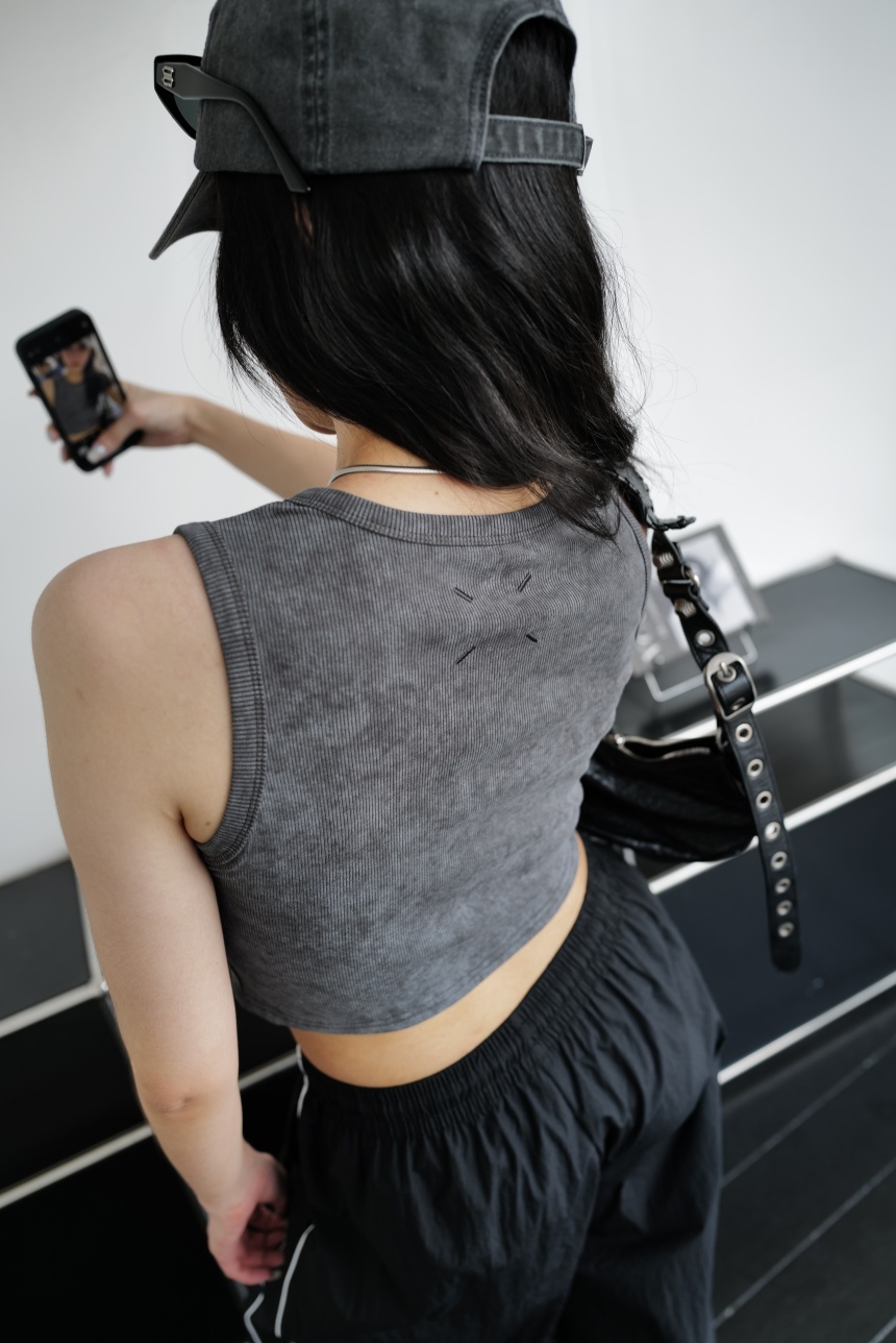 June.廣州連線 | 刷色水洗背心背後還有刺繡小點綴*4色 ∣