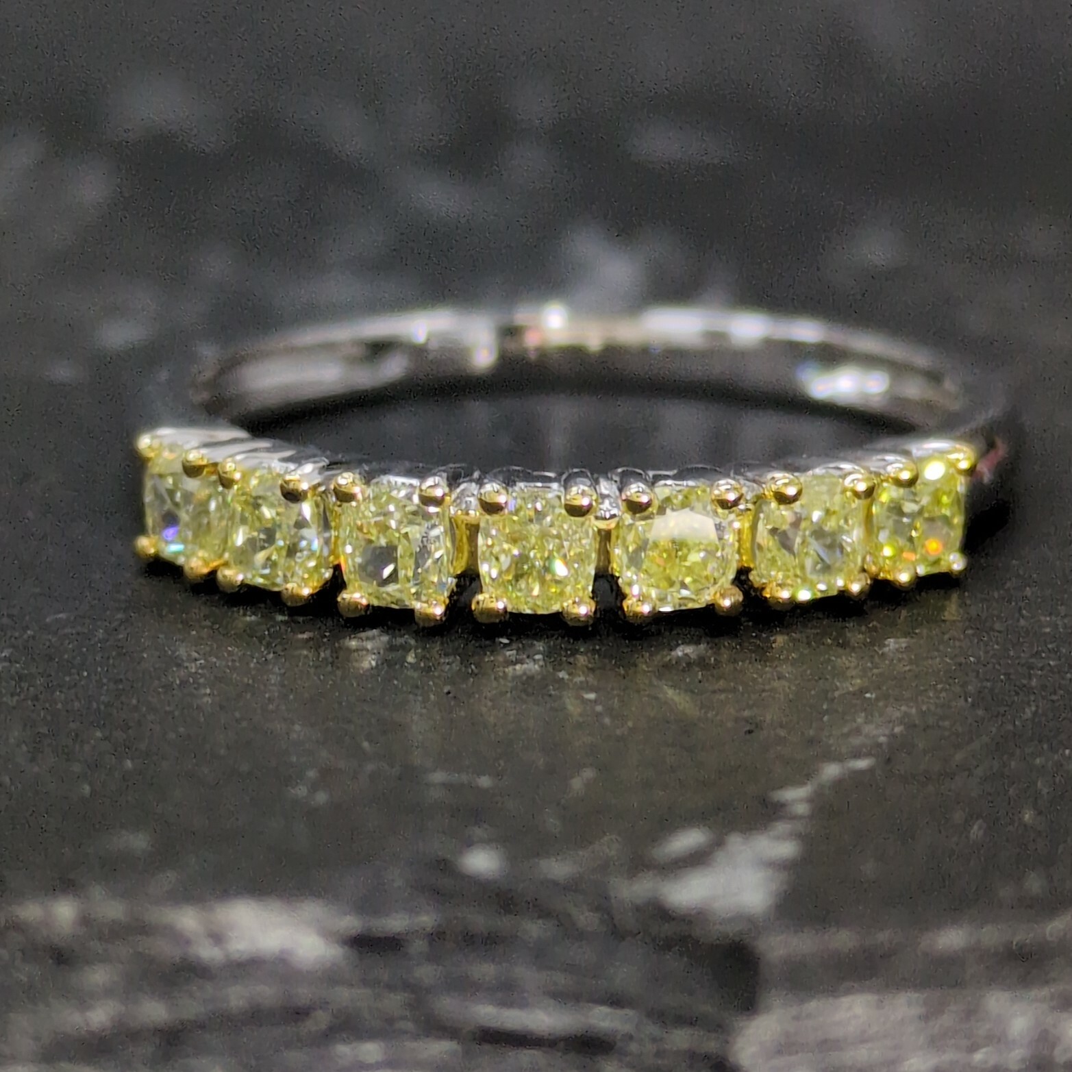 全新18K金55份彩黃鑽石戒指