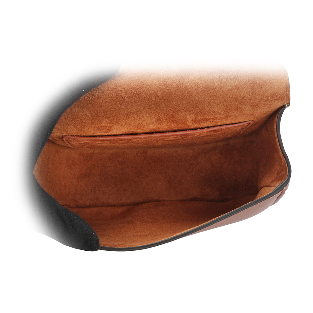 【CELINE】Folco Triomphe 平滑小牛皮翻蓋馬鞍包(焦糖色) 198263DU3.04LU