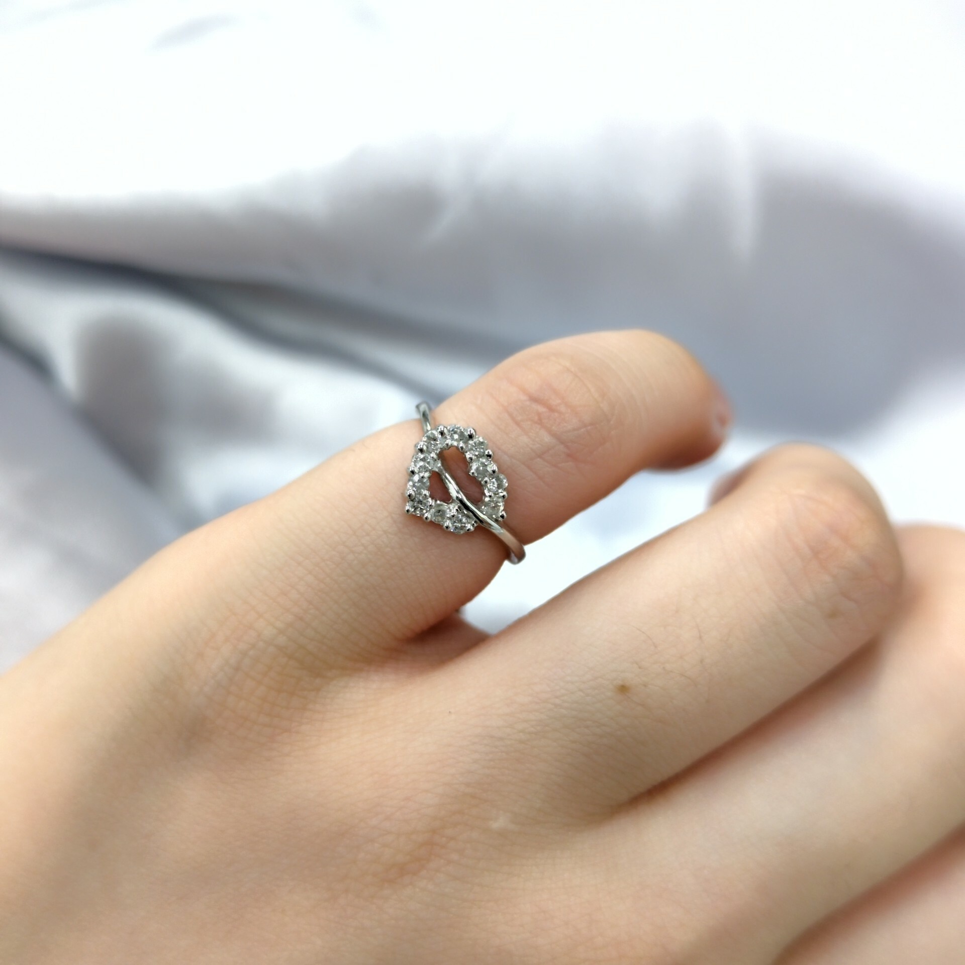 18K White Gold 0.19ct Diamond Ring