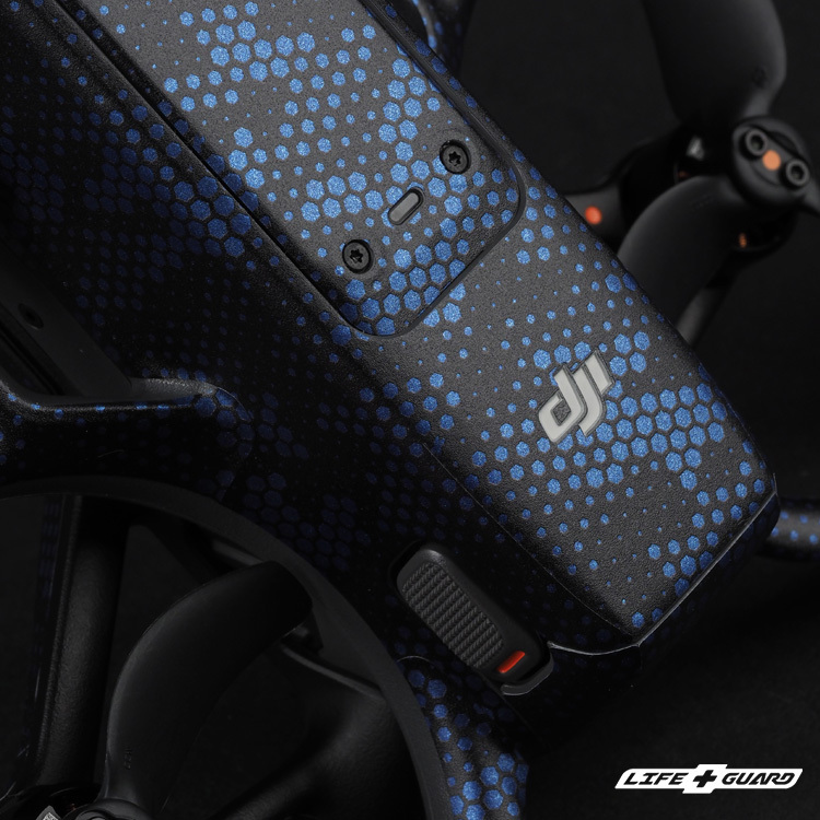 曼巴藍貼膜質感特寫，LIFE+GUARD 設計風格