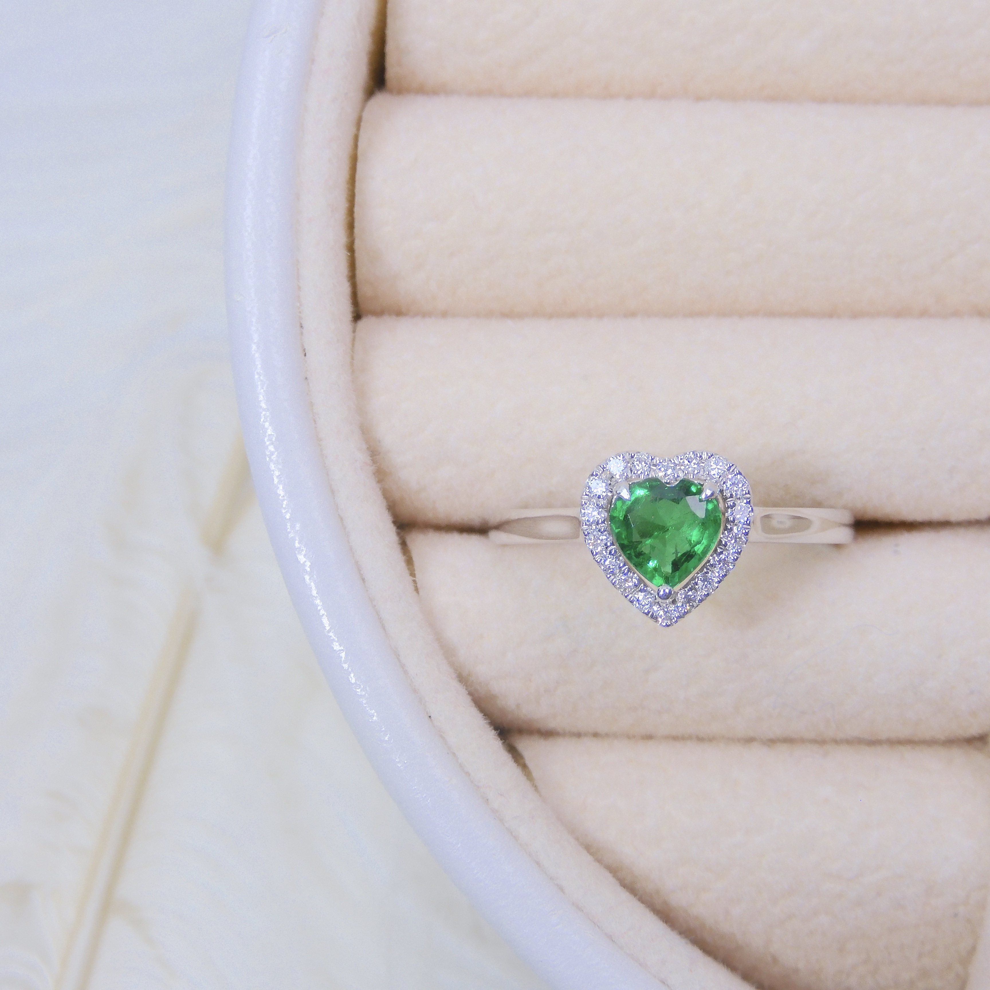 18K金 0.52ct 綠寶石戒指