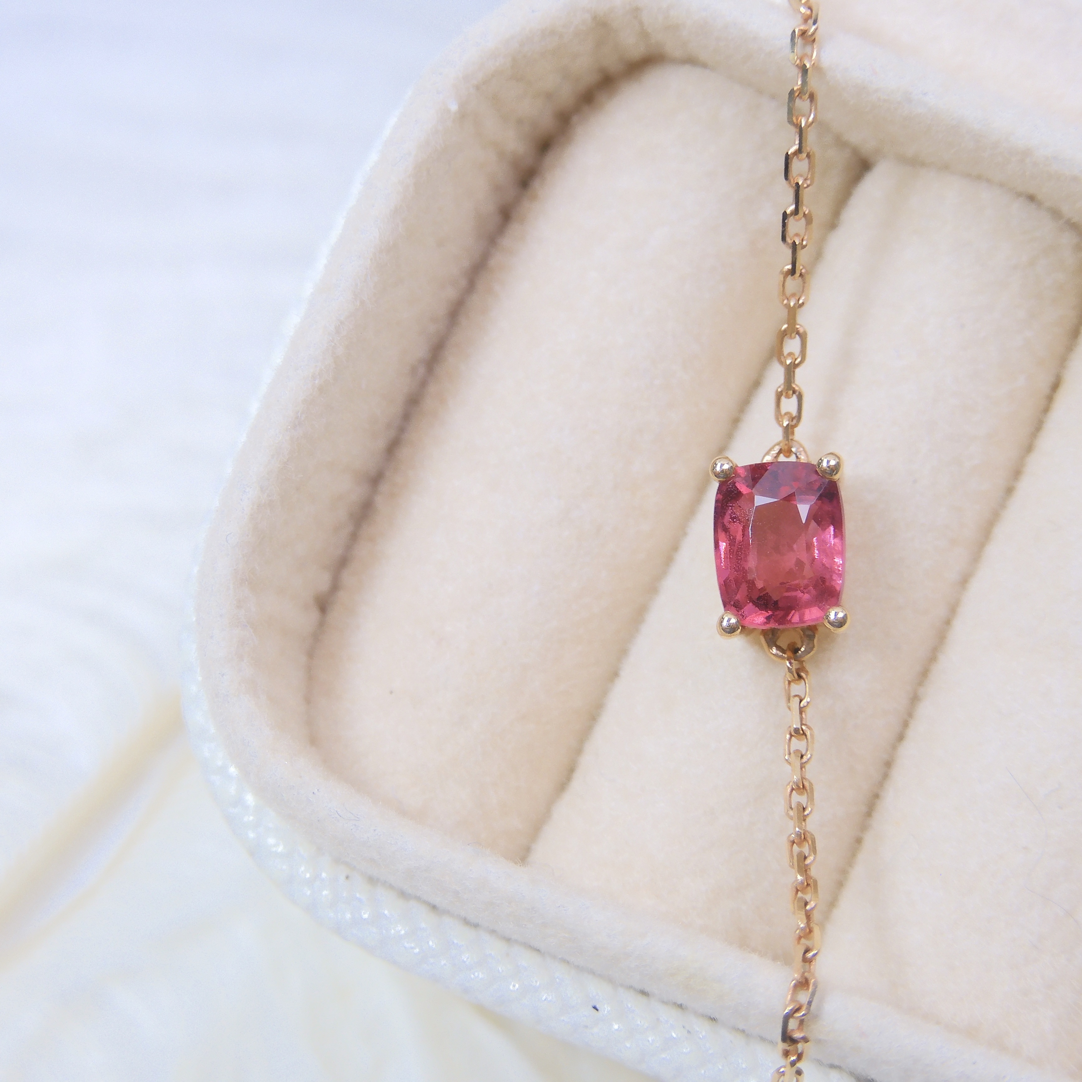 18K金 0.66ct 尖晶石手鍊