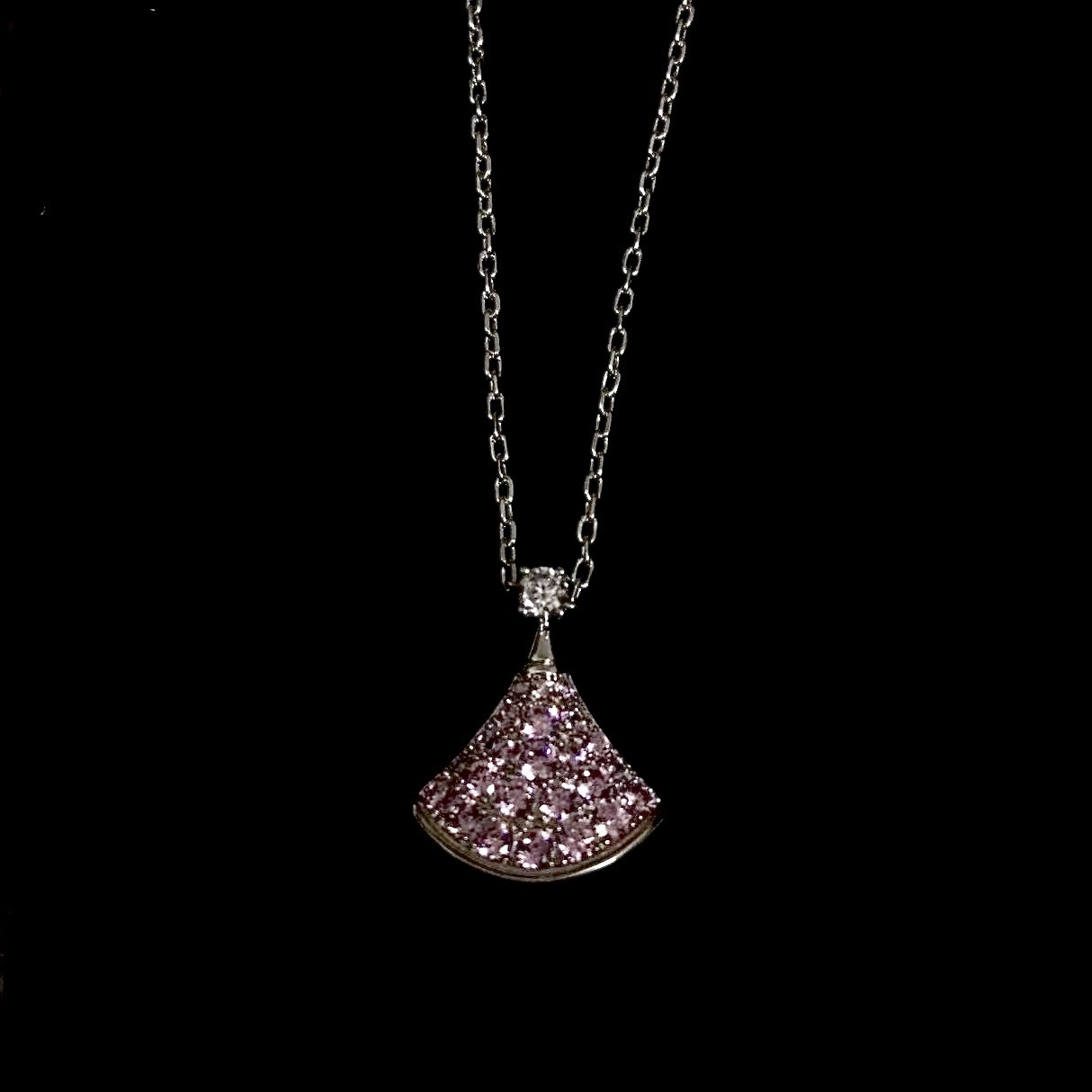 18k Divas’Dream獨家粉鑽小裙子高奢定製項鍊