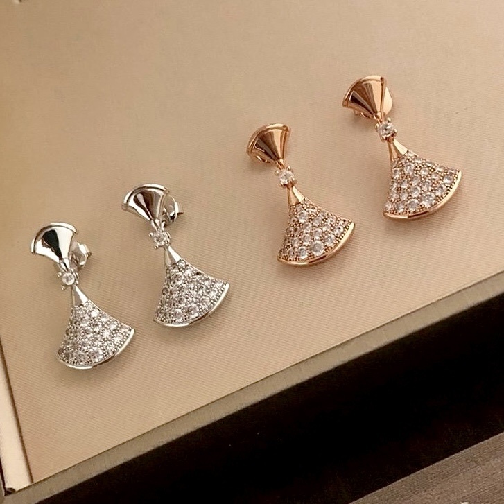 18k Divas’Dream水鑽小裙子高奢定製耳釘