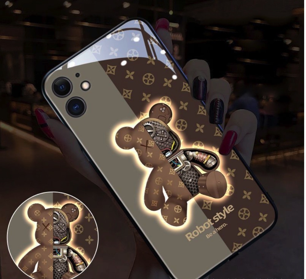 The popular glass luminous call flash is suitable for iPhone series mobile phone cases (violent bear brown [precision holes]) (contact customer service after placing an order to confirm the phone model)