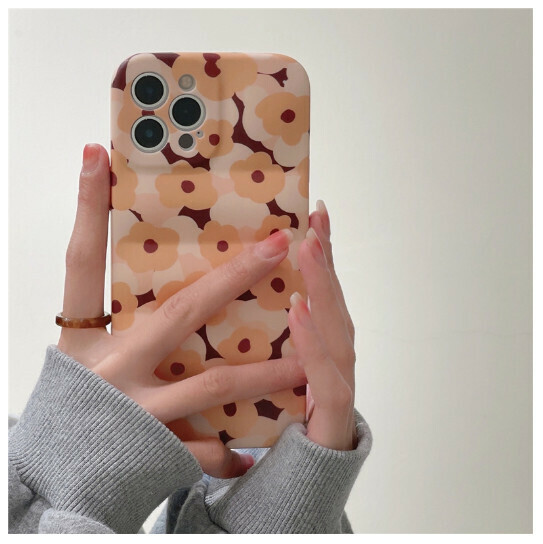 Hot-selling mobile phone case suitable for Apple 13/iPhone12/11promax [yellow flower] (contact customer service to confirm the phone model after placing the order)
