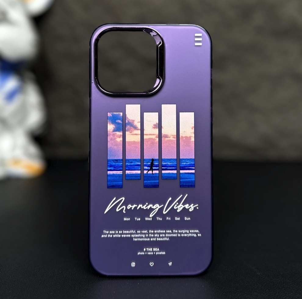 Hot-selling oil painting starry sky colored silver is suitable for iPhone series mobile phone cases (dark night purple oil painting running on the seaside) (contact customer service after placing an order to confirm the phone model)