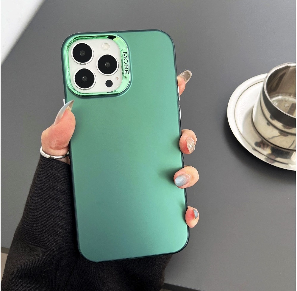 Hot selling electroplated color silver matte suitable for iPhone series mobile phone cases (green) (contact customer service to confirm the mobile phone model after placing the order)