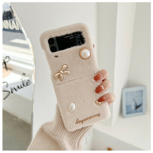 The popular mobile phone case is suitable for Samsung ZFlip3 [khaki color] (contact customer service to confirm the mobile phone model after placing the order)