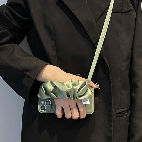 Popular silicone hard-shell mobile phone case (TY3 green silk scarf wristband + cross-body cord) (applicable to Apple-Huawei) (contact customer service to confirm the mobile phone model after placing the order)