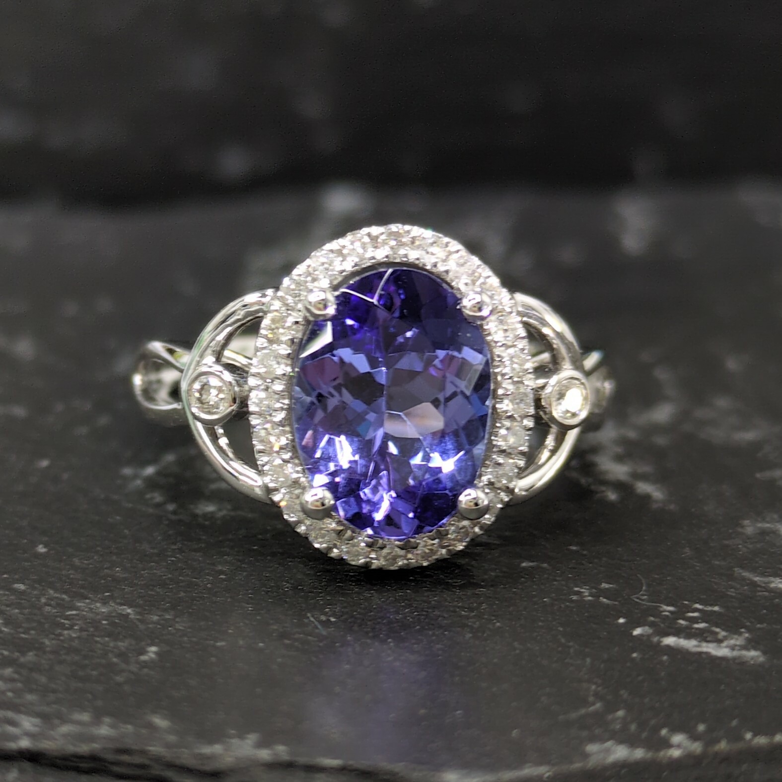 18K White Gold 2.32ct Tanzanite and Diamond Ring