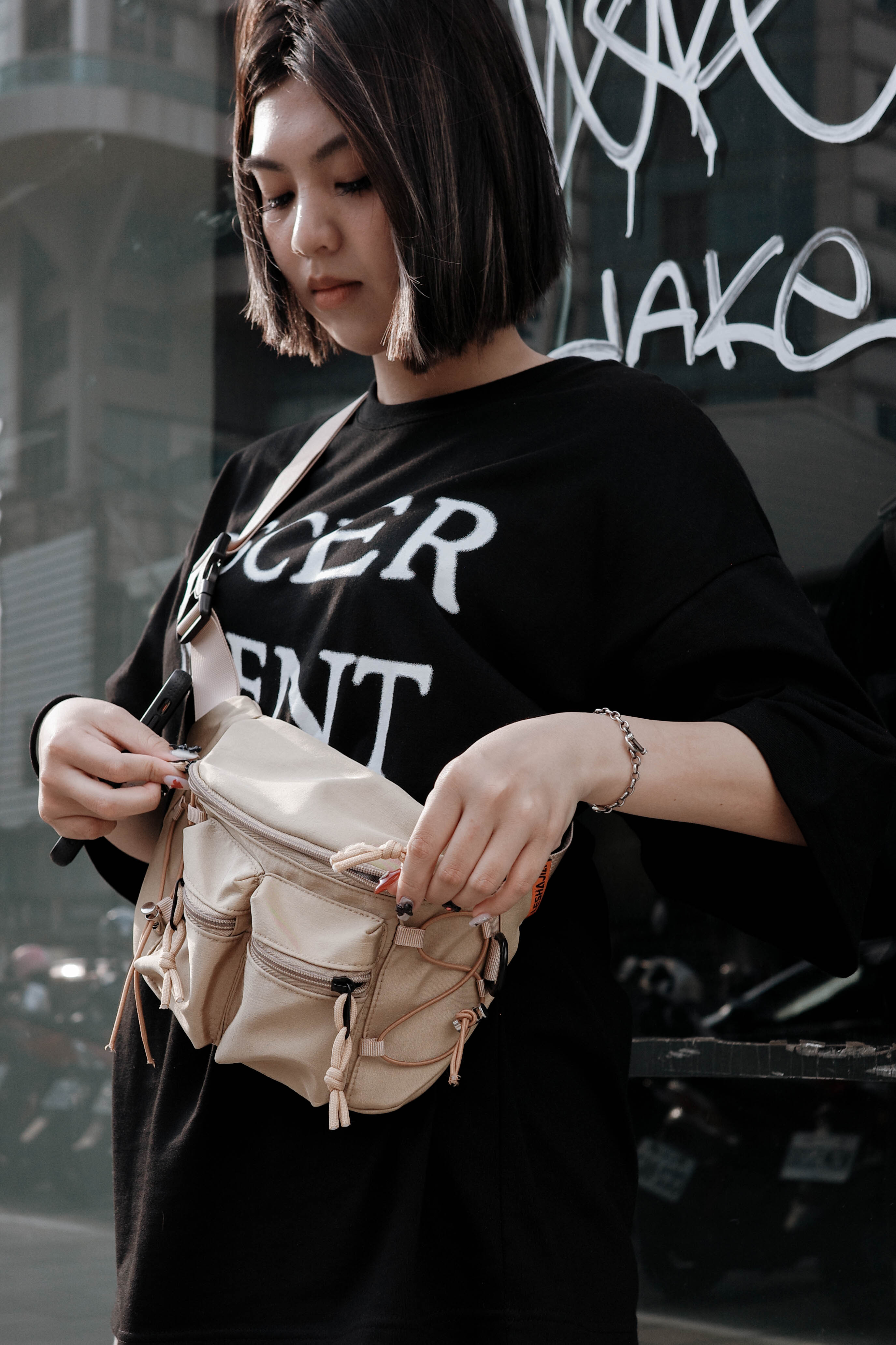 LESHAJIA 日系工裝抽繩側背包 側背腰包 尼龍雙層布料 機能側背包 991