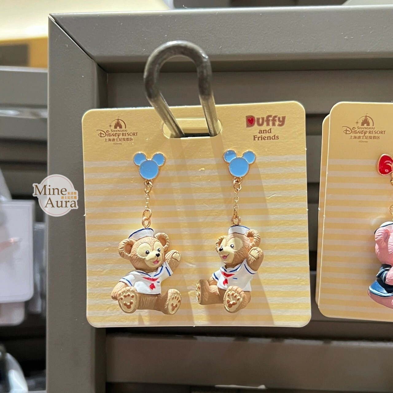 達菲 Duffy 立體坐姿 造型 耳環 -上海迪士尼樂園