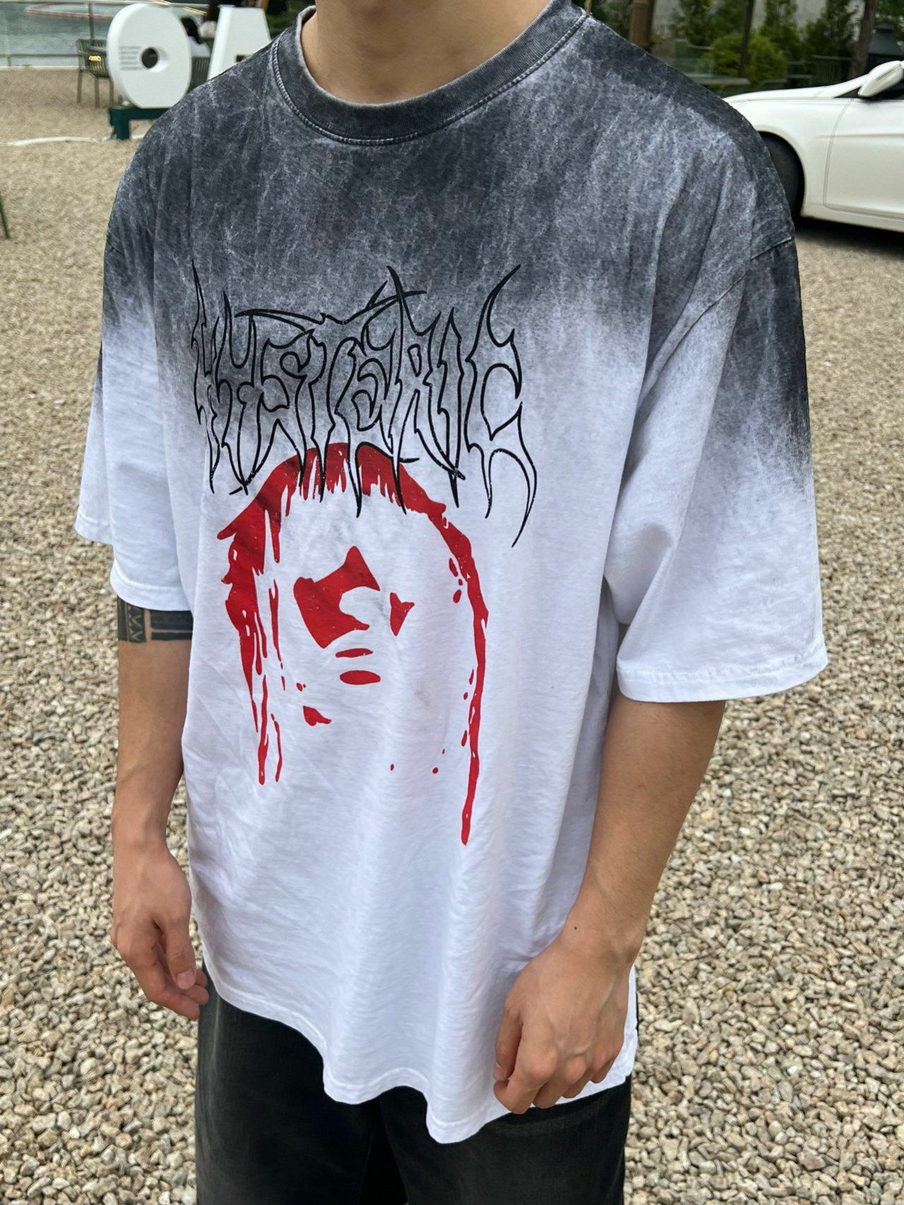 OverSize仿污英文字圖案短袖Tee EARN-033T