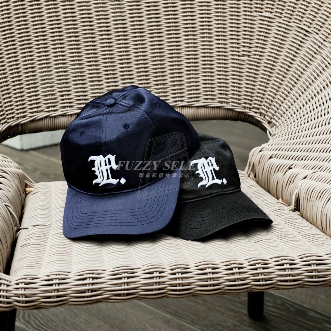 【逢甲FUZZY】現貨 Jennie新歌同款韓國LMC 緞面字母 棒球帽