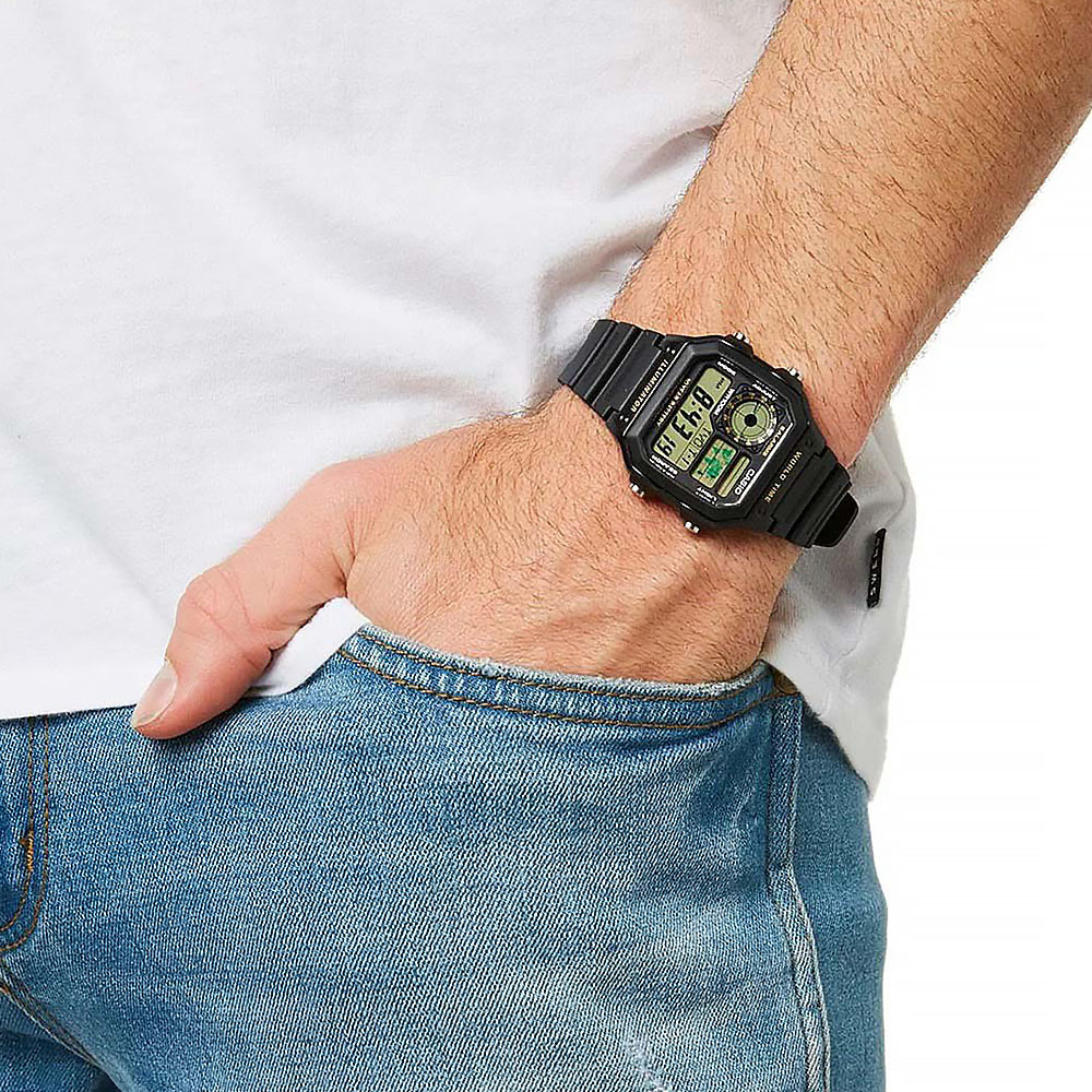 【CASIO 卡西歐】AE-1200WH 旅遊外出必備 復古方形 世界地圖 多時區 電子錶 膠錶 手錶